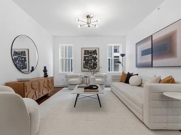 73 Romsey St #2, Dorchester, MA 02125