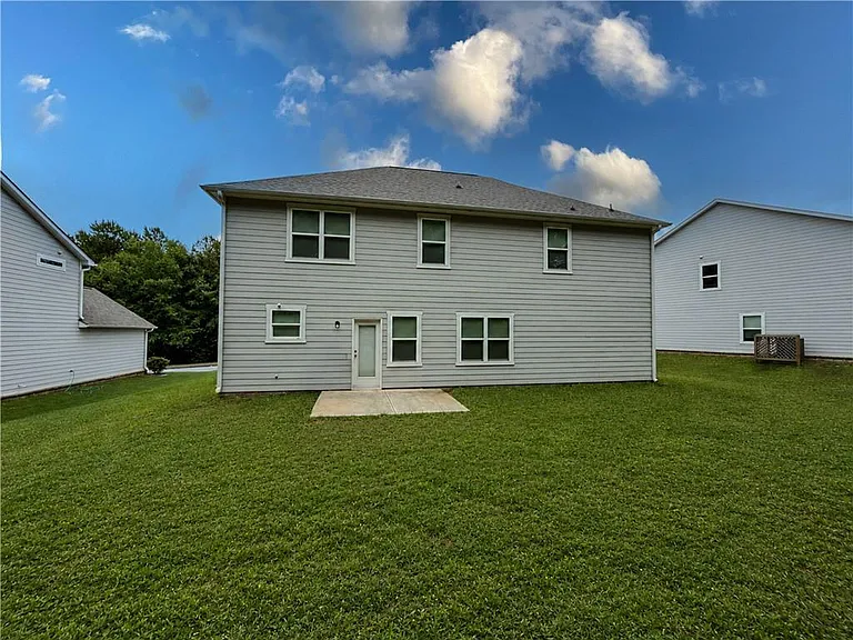 45 Woodford Dr — Photo 36