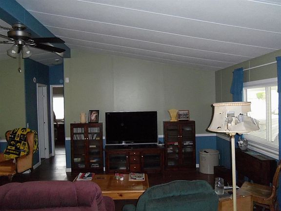 3rd image of 12138 S Scott Ave