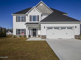 1852 Olde Towne Pointe Blvd, Jacksonville, NC 28546
