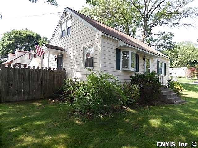 1st image of 101 Fernpark Dr