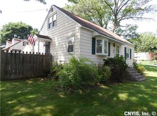 101 Fernpark Dr, Camillus, NY 13031