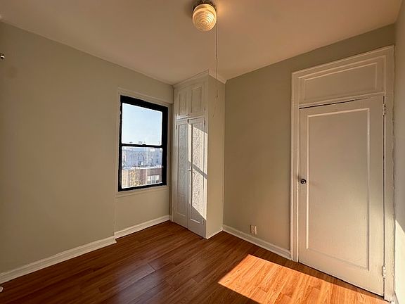 4th image of 2178 35th St APT 5A