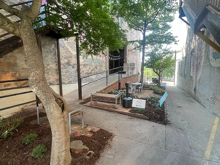 915 Main St #201 — Photo 18