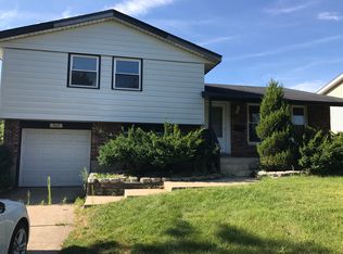 3417 Chestnut Dr, Hazel Crest, IL 60429
