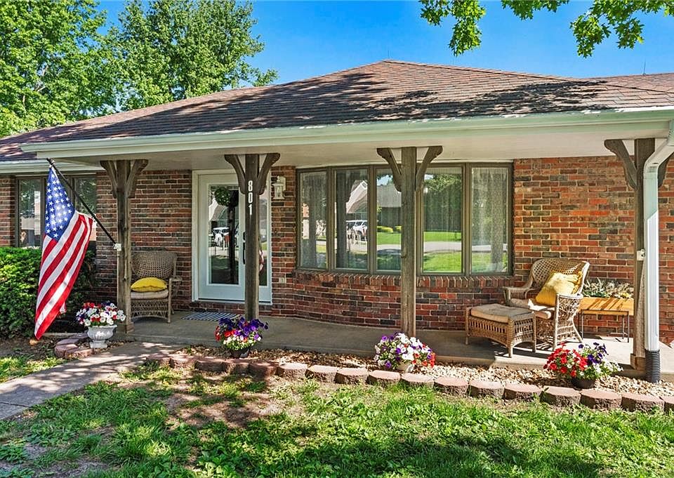 1st image of 801 Shona Dr