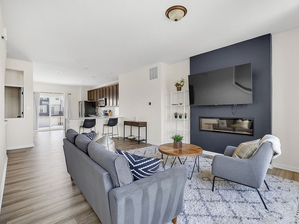 Large and open floorplan in this townhome! The kitchen, dining and living rooms flow seamlessly on the main level.
