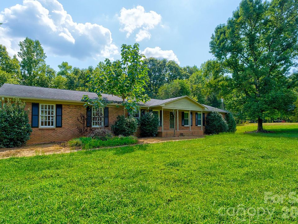 1st image of 205 Forest Dellinger Rd