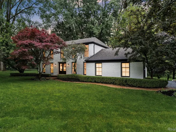 5341 Forest Way, Bloomfield Hills, MI 48302