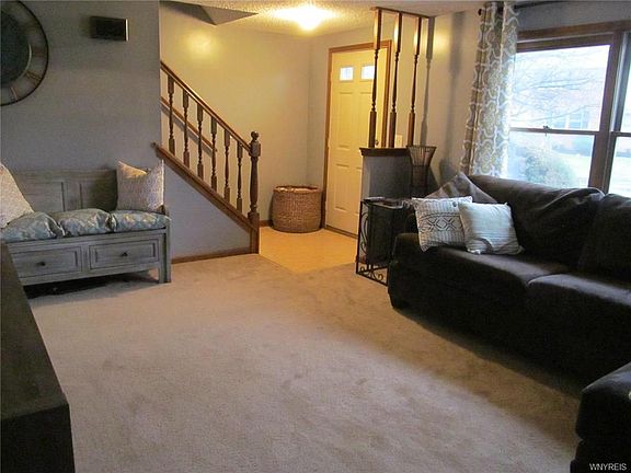 2nd image of 265 Wimbledon Ct