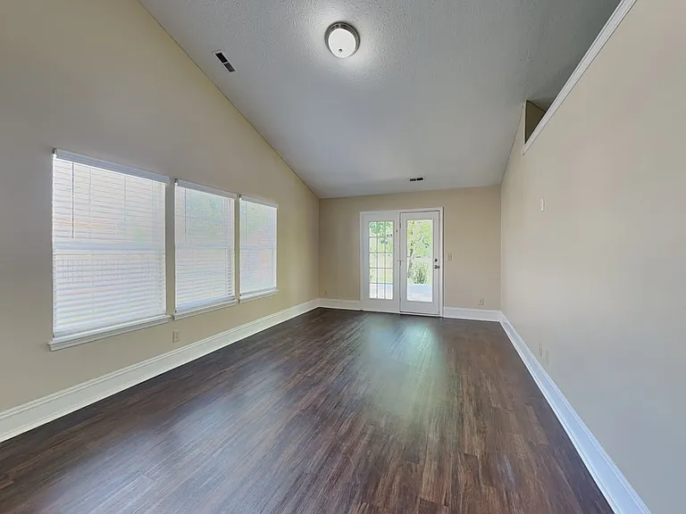 7818 Bent Willow Dr — Photo 5