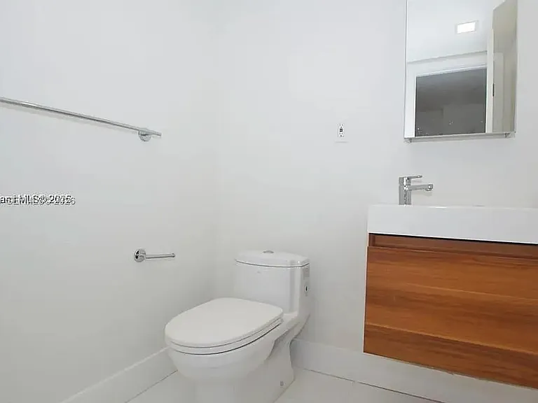 19390 Collins Ave #1519 — Photo 14