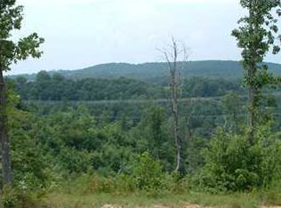 41 S Deer Run Rd, Trenton, GA 30752