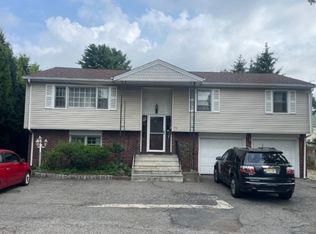 192 W Mount Pleasant Ave, Livingston, NJ