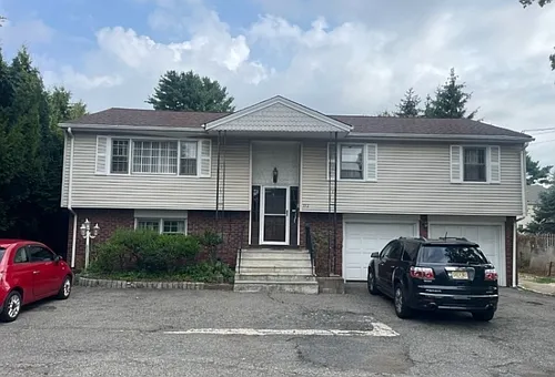 192 W Mount Pleasant Ave Photo 1