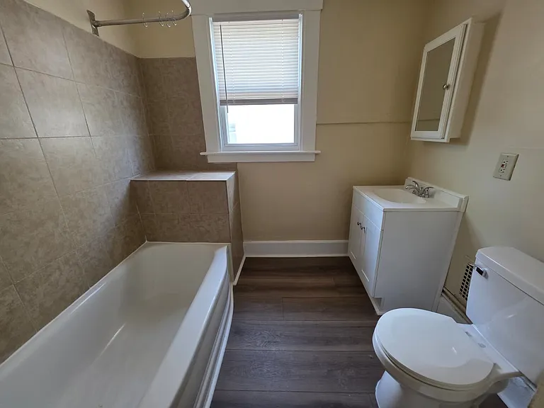 269 Norton St #2 — Photo 5