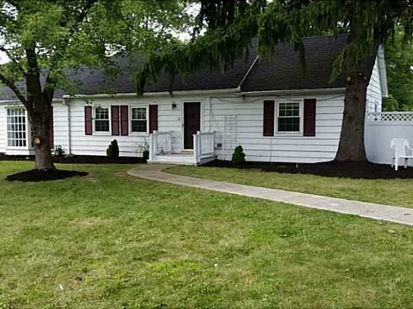 3748 Windover Rd, Murrysville, PA 15668