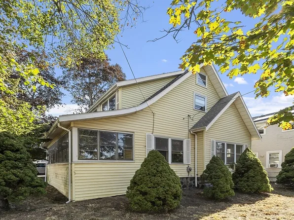 12 Wass St, Lynn, MA 01902