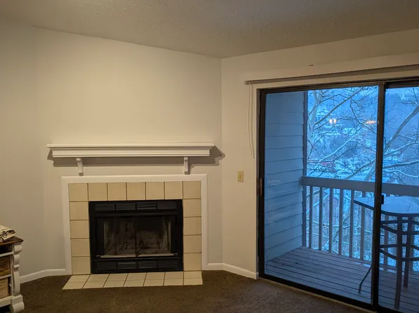 72 View Terrace Dr Suite 12, Southgate, KY 41071