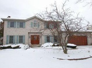 5823 Garfield Ave, Hinsdale, IL