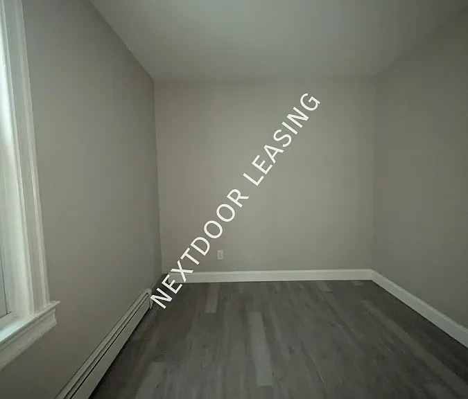 212 Bidwell Ave #1M — Photo 10