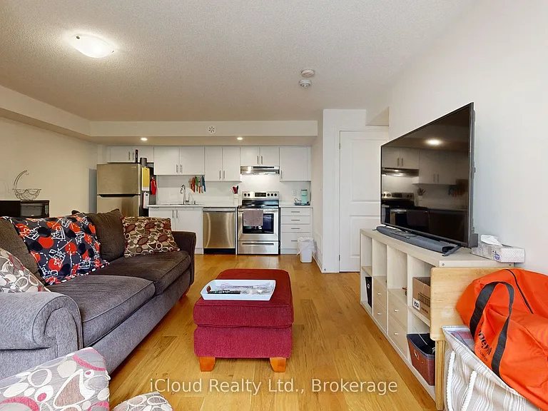 26 B Lookout Dr #A — Photo 4