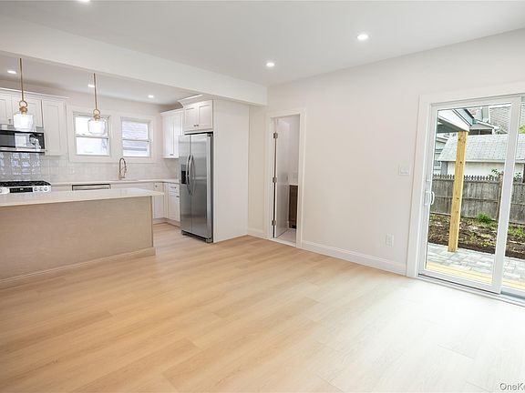 2nd image of 28 Cammerer Avenue