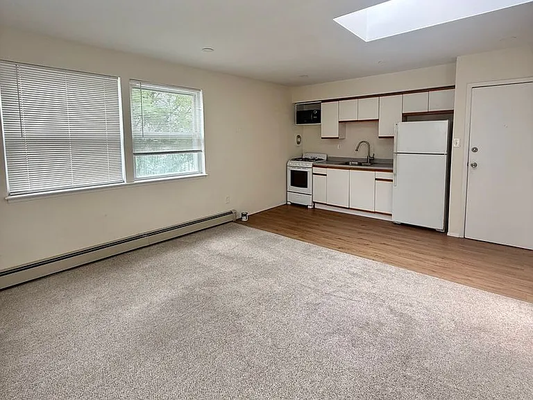 2061 Washington Ave #2 — Photo 1