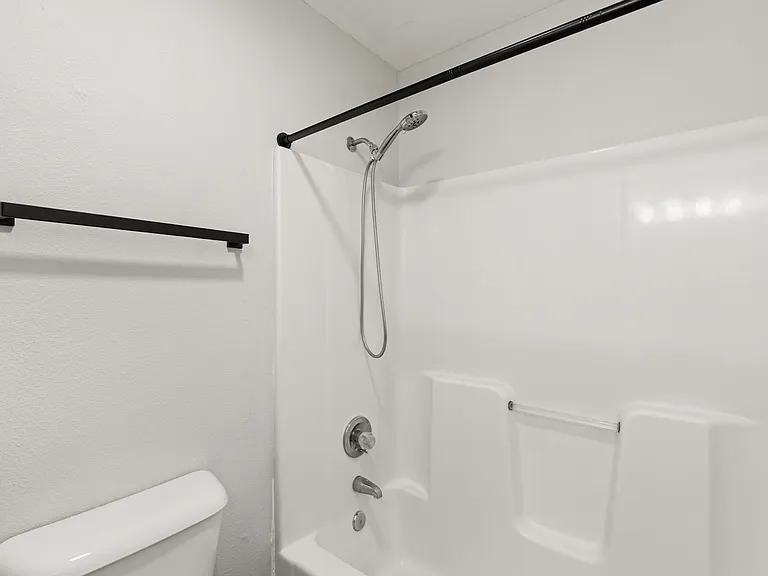 428 Stonehaven Dr #21 — Photo 12