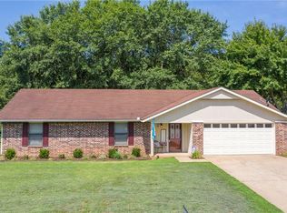 24 Riviera Dr, Booneville, AR 72927