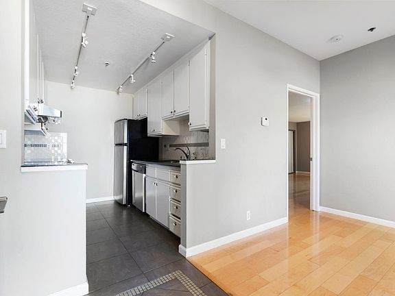 3rd image of 117 California Ave #D403