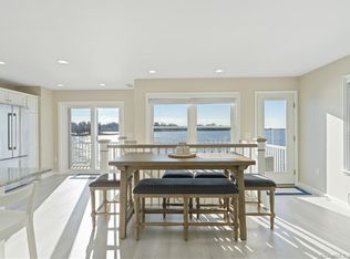 94 Great Harbor Rd, Guilford, CT 06437