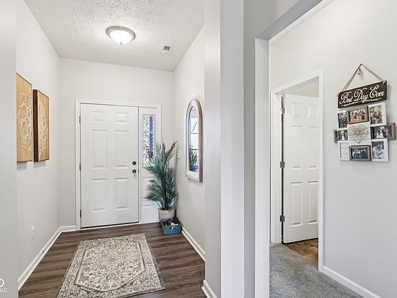 4th image of 2418 Bridlewood Dr