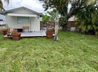 30 SW 15th St, Dania, FL 33004