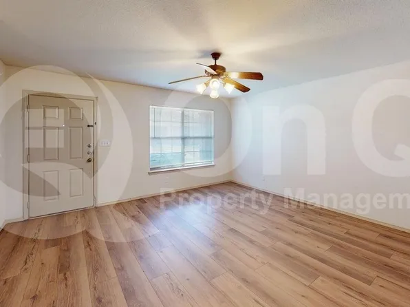 2335 N Elm St Unit 1, Denton, TX 76201