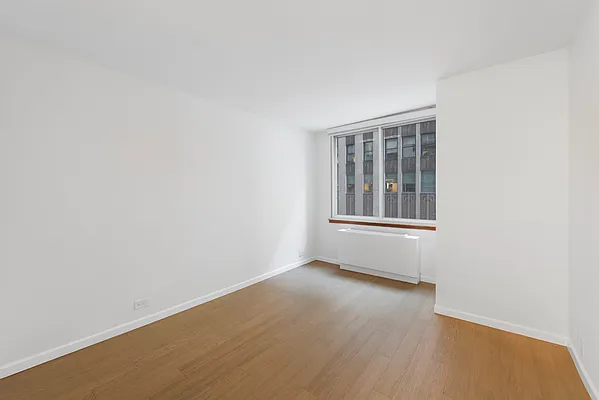 Rented by Charney Real Estate LLC | media 8