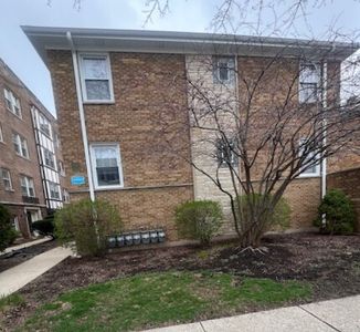 33 S Madison Ave APT 1B, La Grange, IL, 60525
