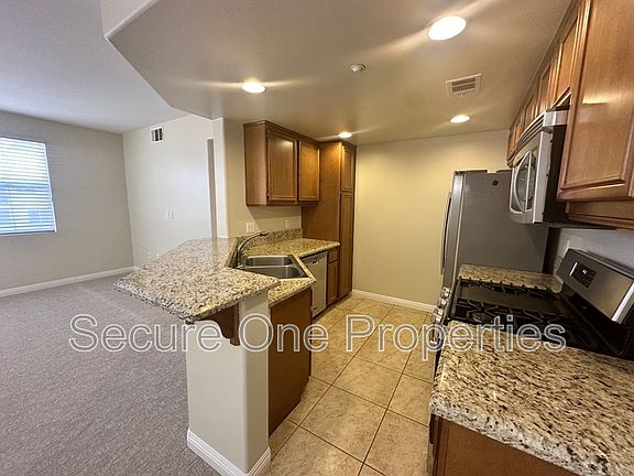 5th image of 208 Riverdale Ct APT 715
