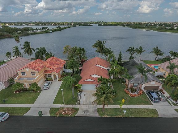 3rd image of 17471 NW 12th St
