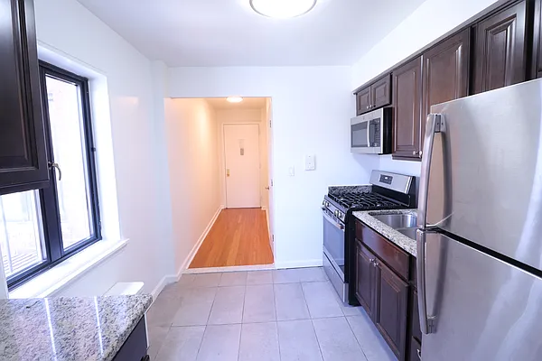 Rented by A&E Real Estate Management | media 4