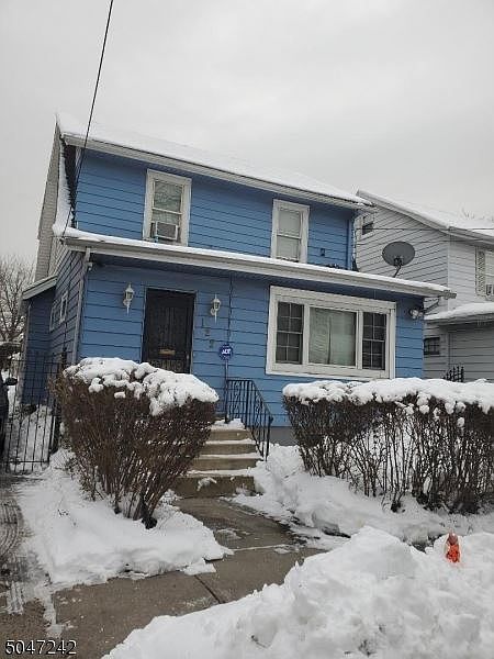 1st image of 122 Carolina Ave