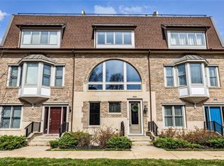 203 Ashbourne Dr, Westlake, OH 44145
