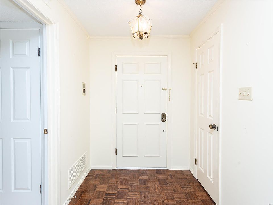 2323 Manor Grove Dr Chesterfield MO Zillow