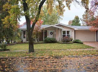 222 Bitterwood Dr, Ballwin, MO
