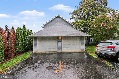 1702 Oakfield Ave Photo 1
