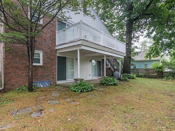 3rd image of 21 Turners Falls Rd