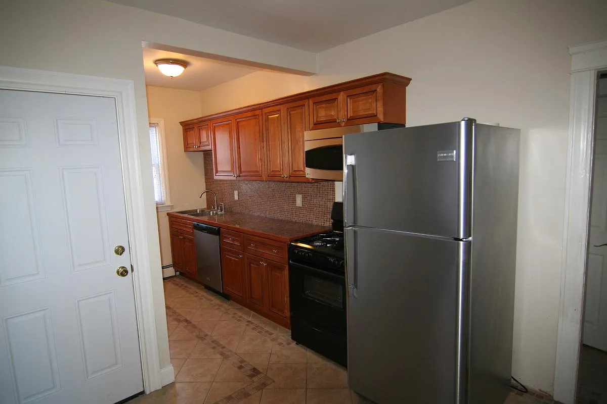 202 Oakland Avenue — Photo 1