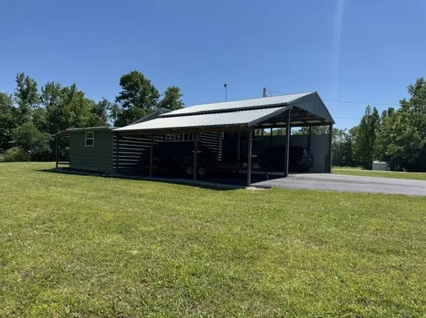 479 Horseshoe Bend Rd, Linden, TN 37096