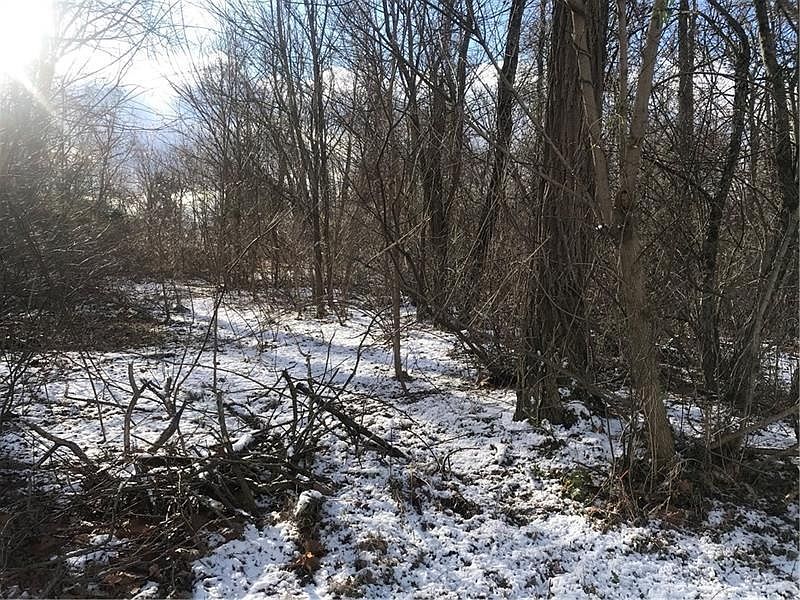 1st image of 00 Falls Ave