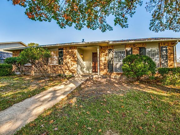 2nd image of 2917 Branch Oaks Dr